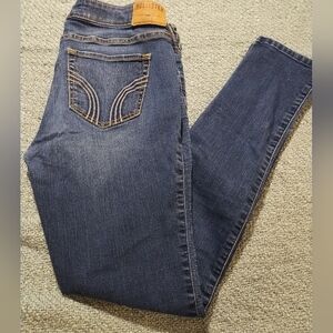 Hollister Women's Dark Blue Skinny Jeans